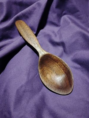 Youths Eater / Hand Carved Eater / Walnut Eaters