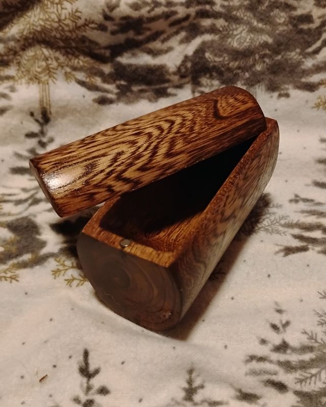 Stained Maple Trinket Box