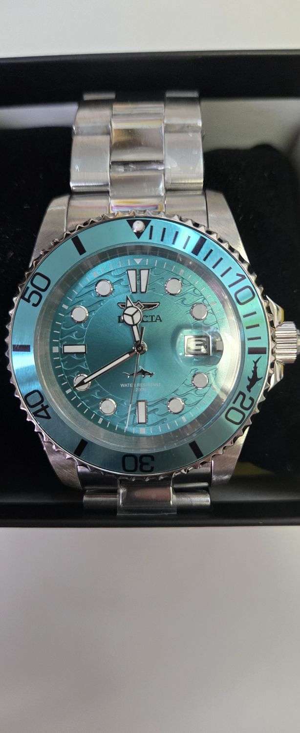 Invicta Pro DIver Watch Teal 42mm (New with Box and Papers)