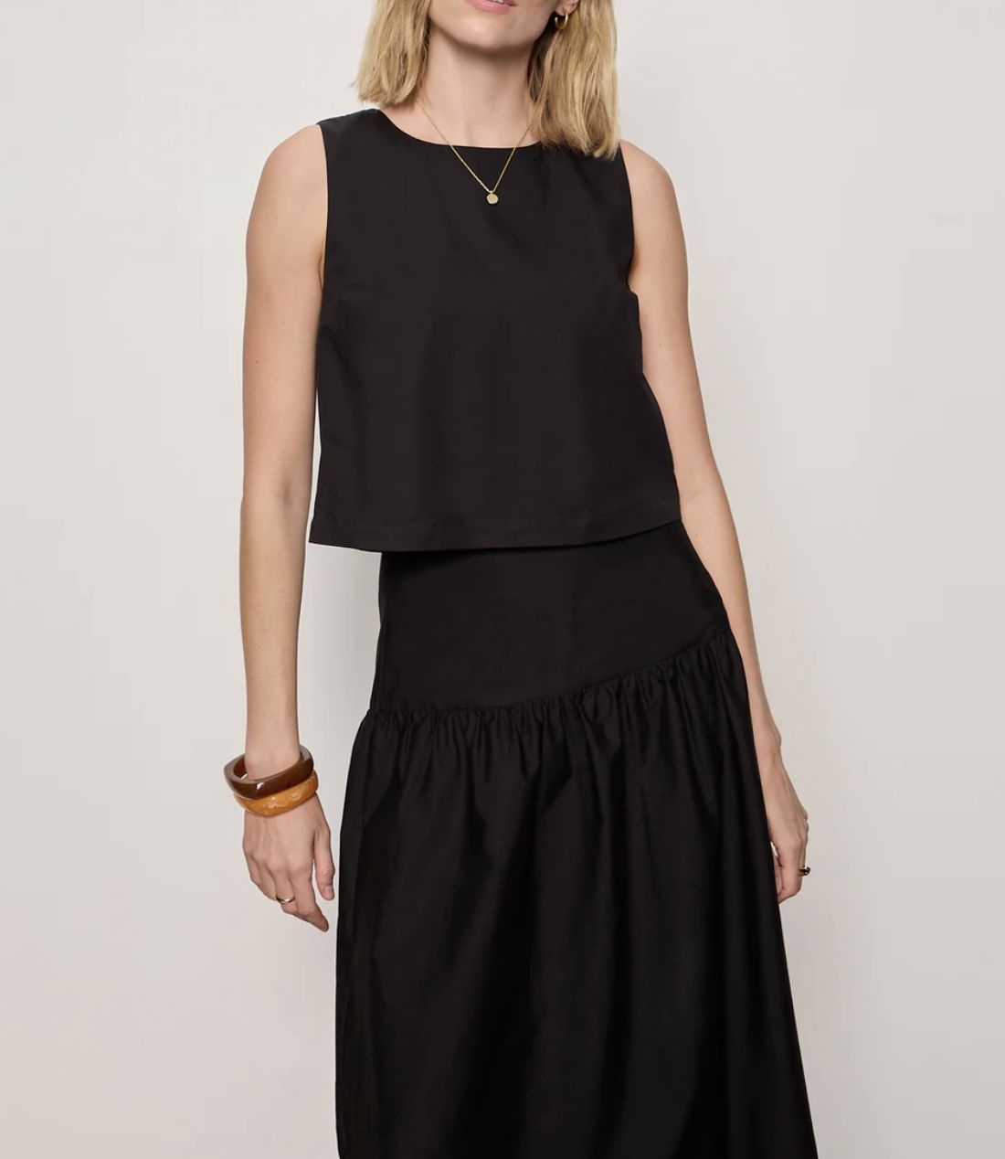 Black Crop Shell