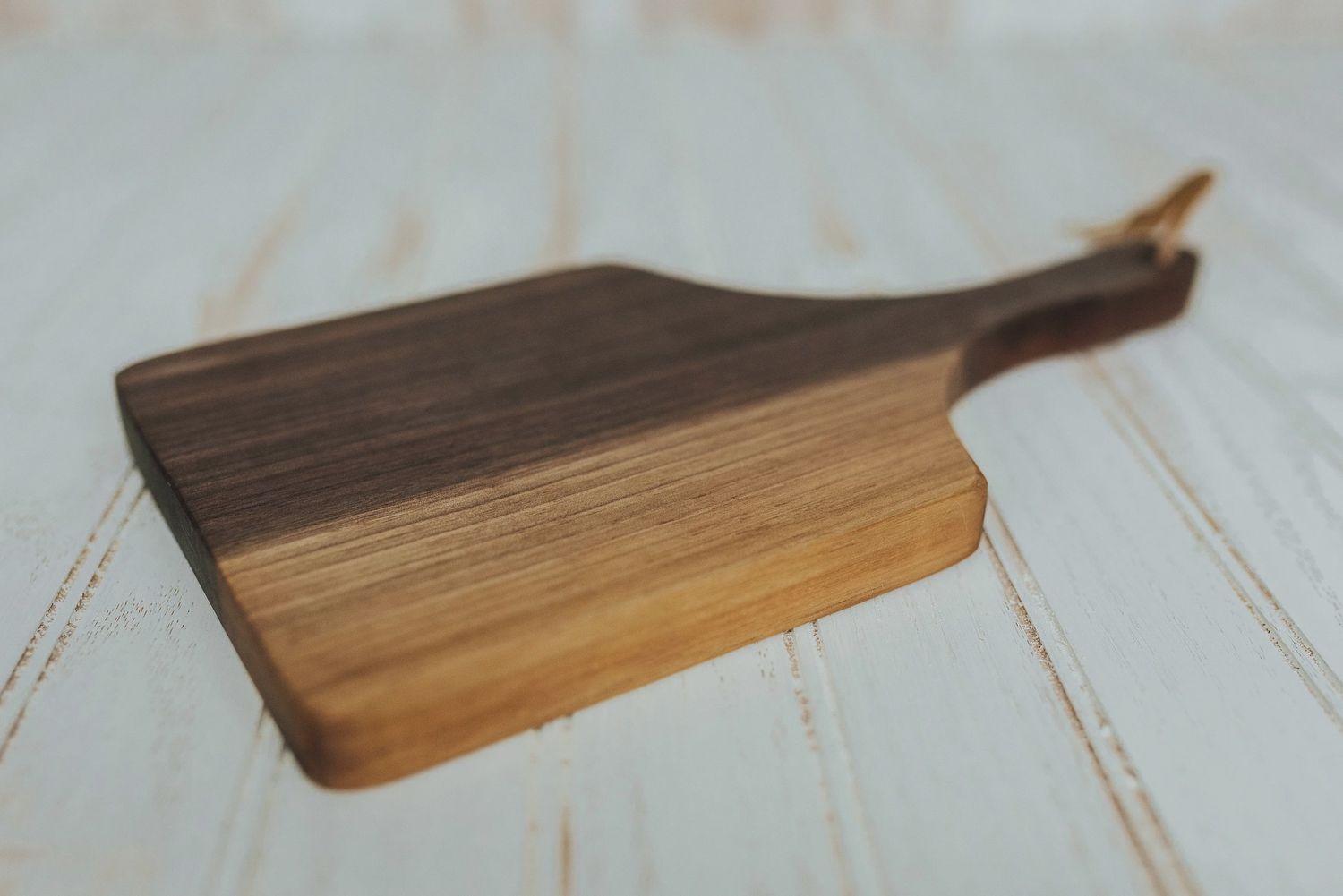 WALNUT PADDLE BOARD-NO LOGO