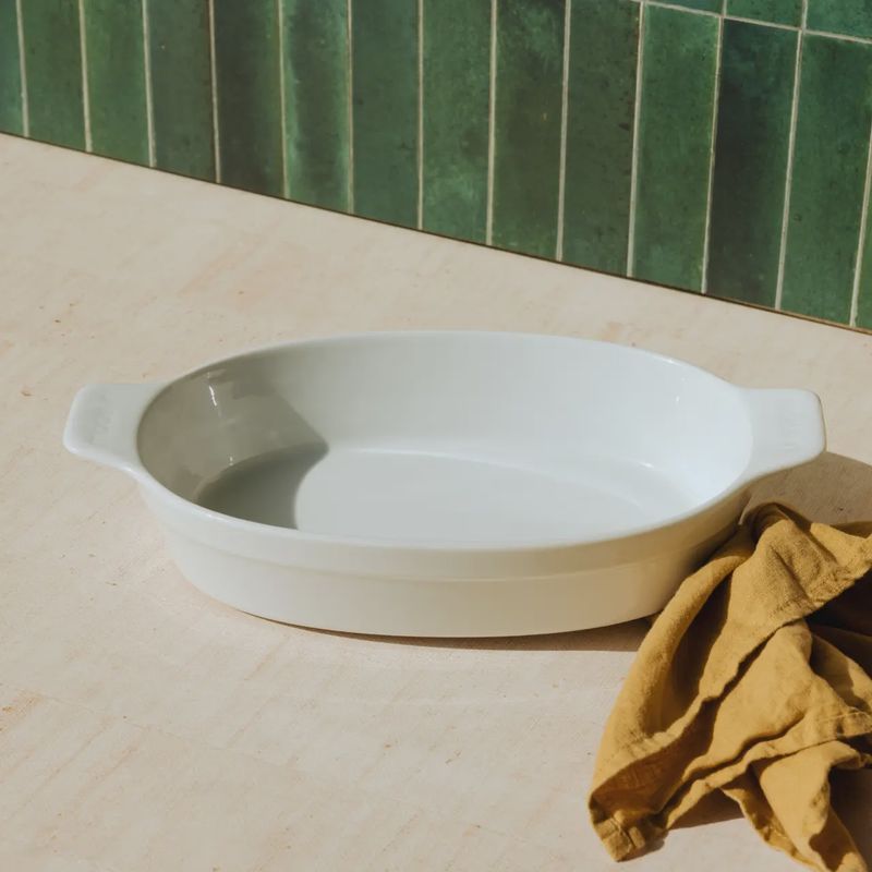 10 x 6.6&quot; Oval Baking Dish - White