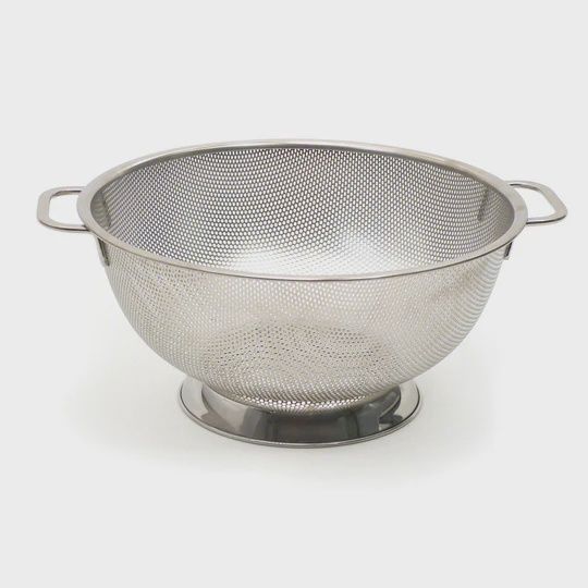 PRECISION PIERCED COLANDER 5QT