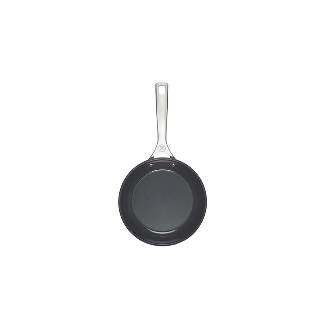 ESSENTIAL NON-STICK CERAMIC 8&quot; PAN