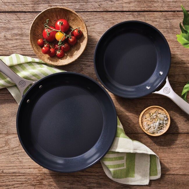 Set of 2 Essential Non-Stick Ceramic 8 In 10 In Fry Pan