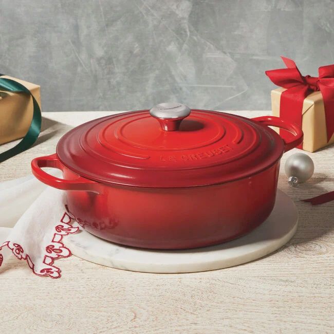 Signature Round Wide Oven - Cerise