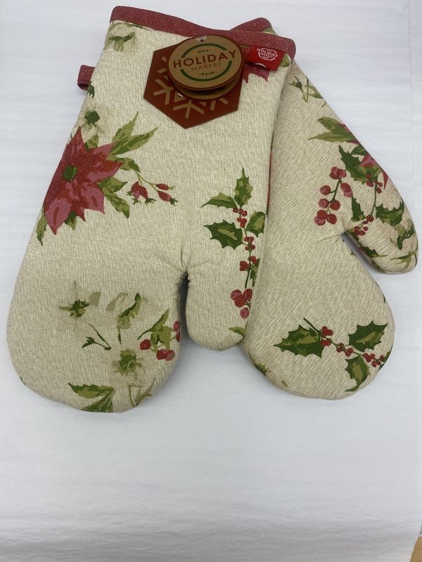 Shimmer Pointsettia Oven Mitt Set Of 2 Red