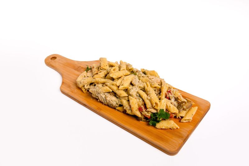 CHICKEN PENNE PESTO