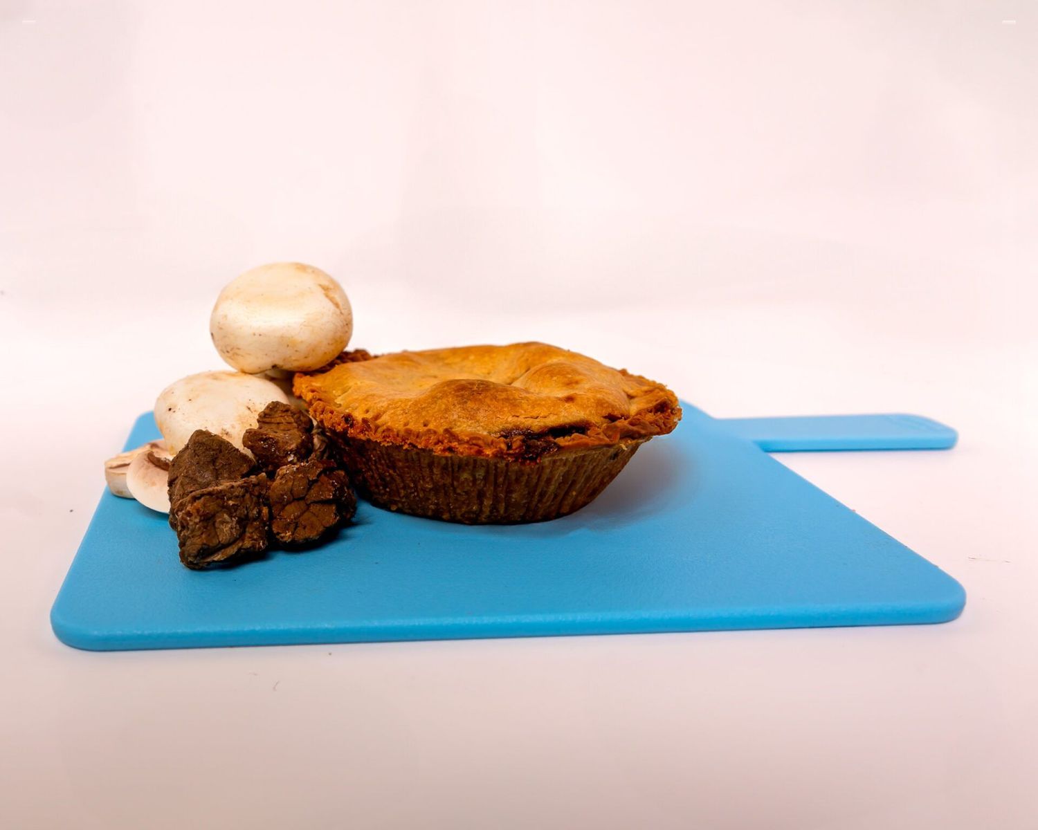 STEAK & MUSHROOM PIE