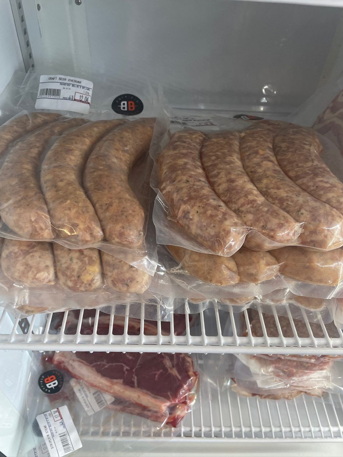 SAUSAGE CRAFT BEER & CHEDDAR