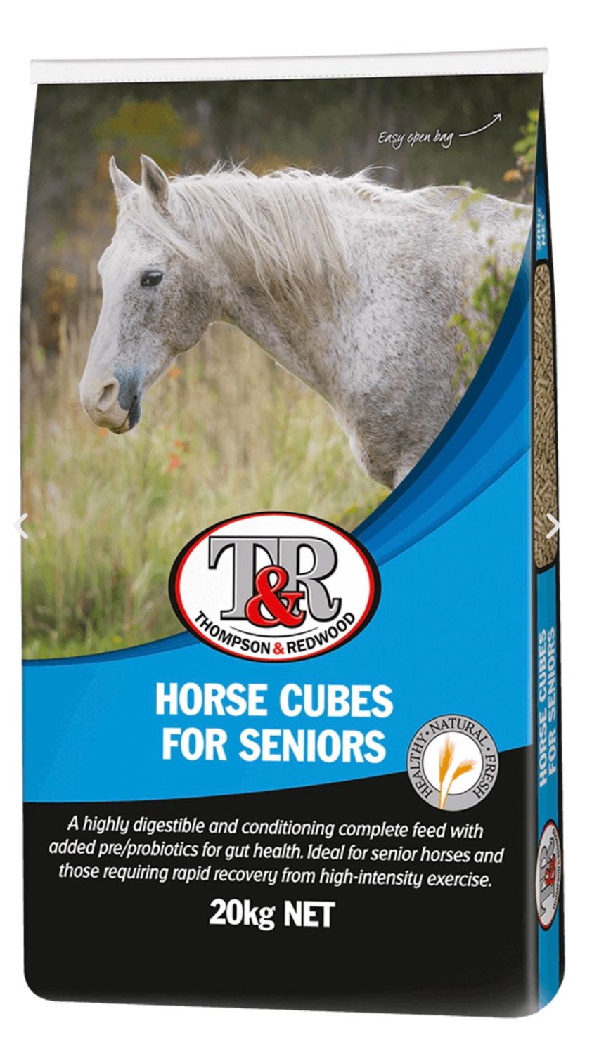 T&amp;R Senior Horse Cubes NEWMAN