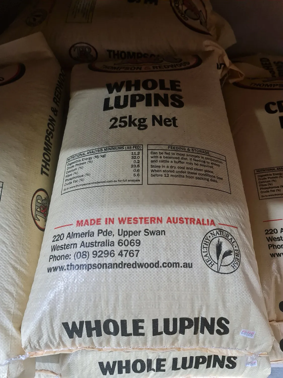 T&amp;R Whole Lupins NEWMAN