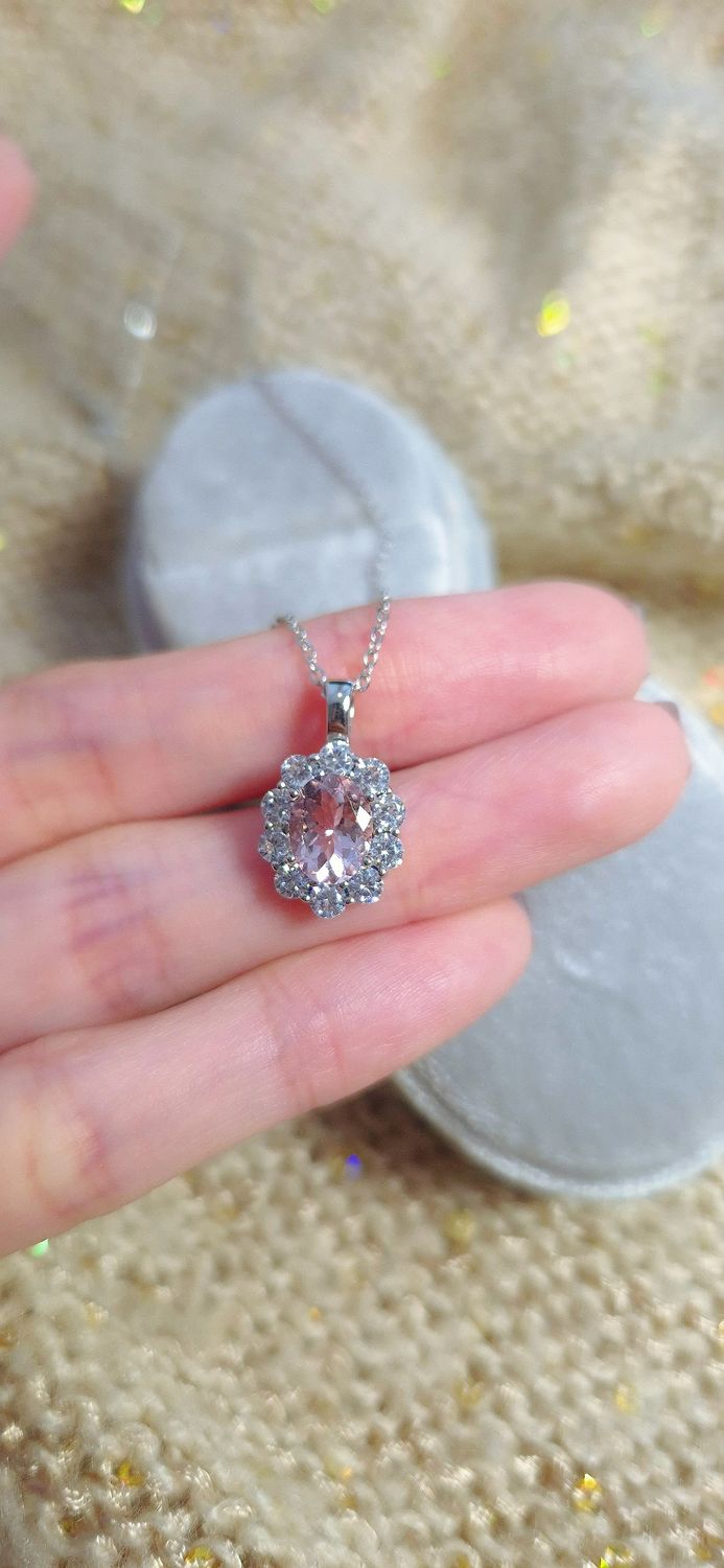 Oval Halo Pendant - Pink Morganite