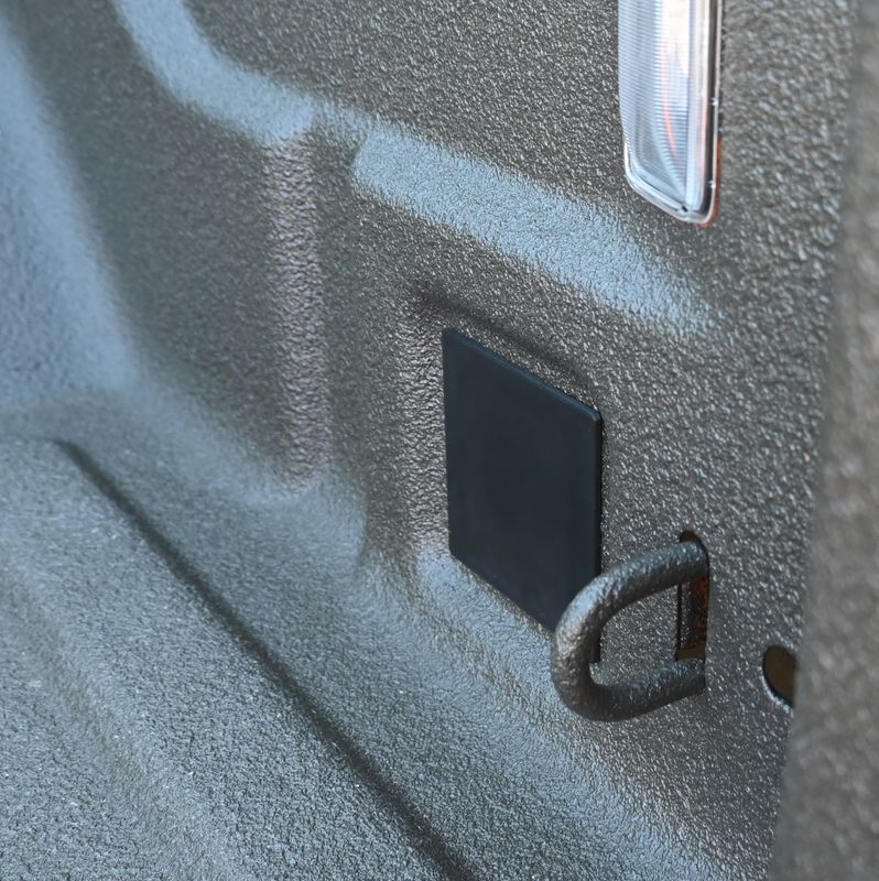 BubbasGarageTv - Bed Plug Cover Plate for 2020+ Jeep Gladiator  (Black)