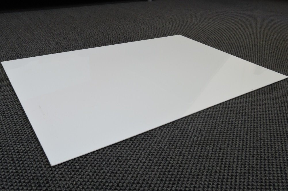 BACS Small White Sticky Mat Frame 63.5 x 94 x 0.3 cm