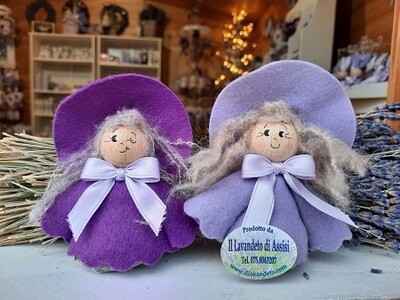 Befanina/Streghetta piccola portafortuna con lavanda, lilla dipinta a mano con sorriso