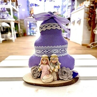 Alberello pieno di lavanda con presepino nei toni del lilla