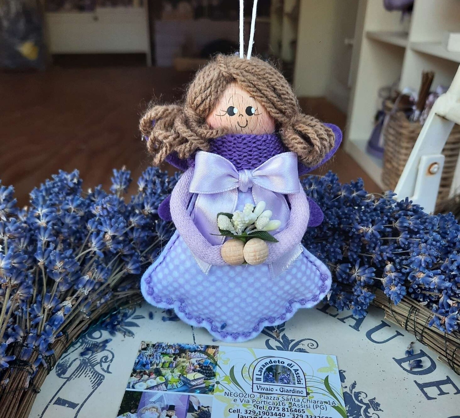Fatina piena di lavanda
