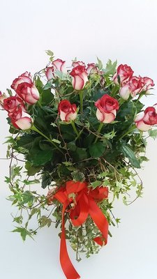 Bouquet Rose in the jungle