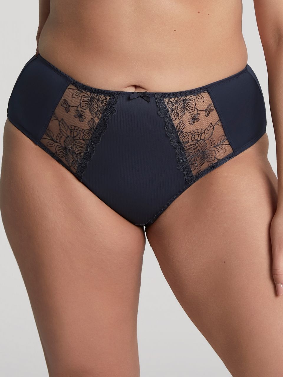PANSC10544 Karis Deep Brief