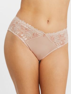 MON9576 Anniversary Brief