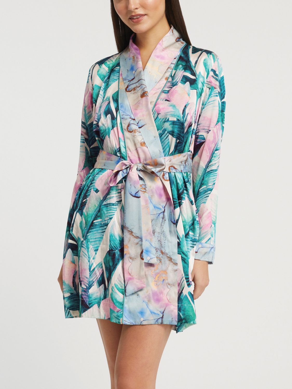INJ7008 Silk Cover Up