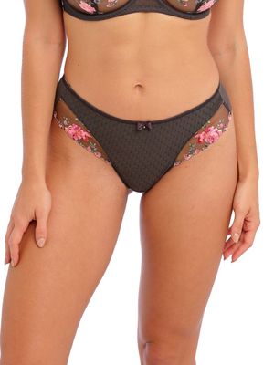 FAN102270 Adrienne Thong