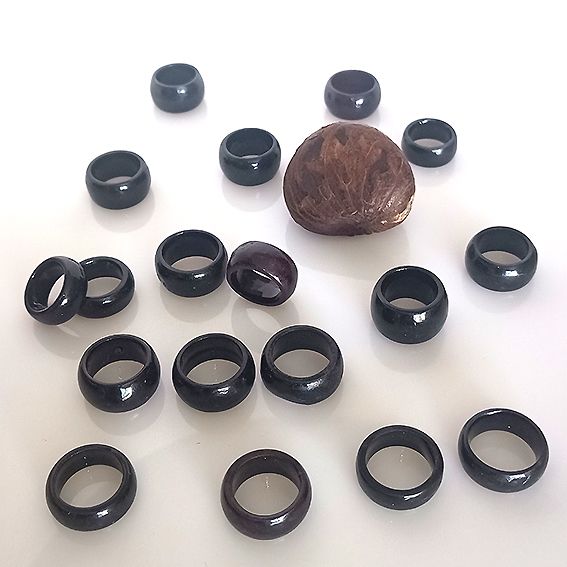 argollas de tagua negros