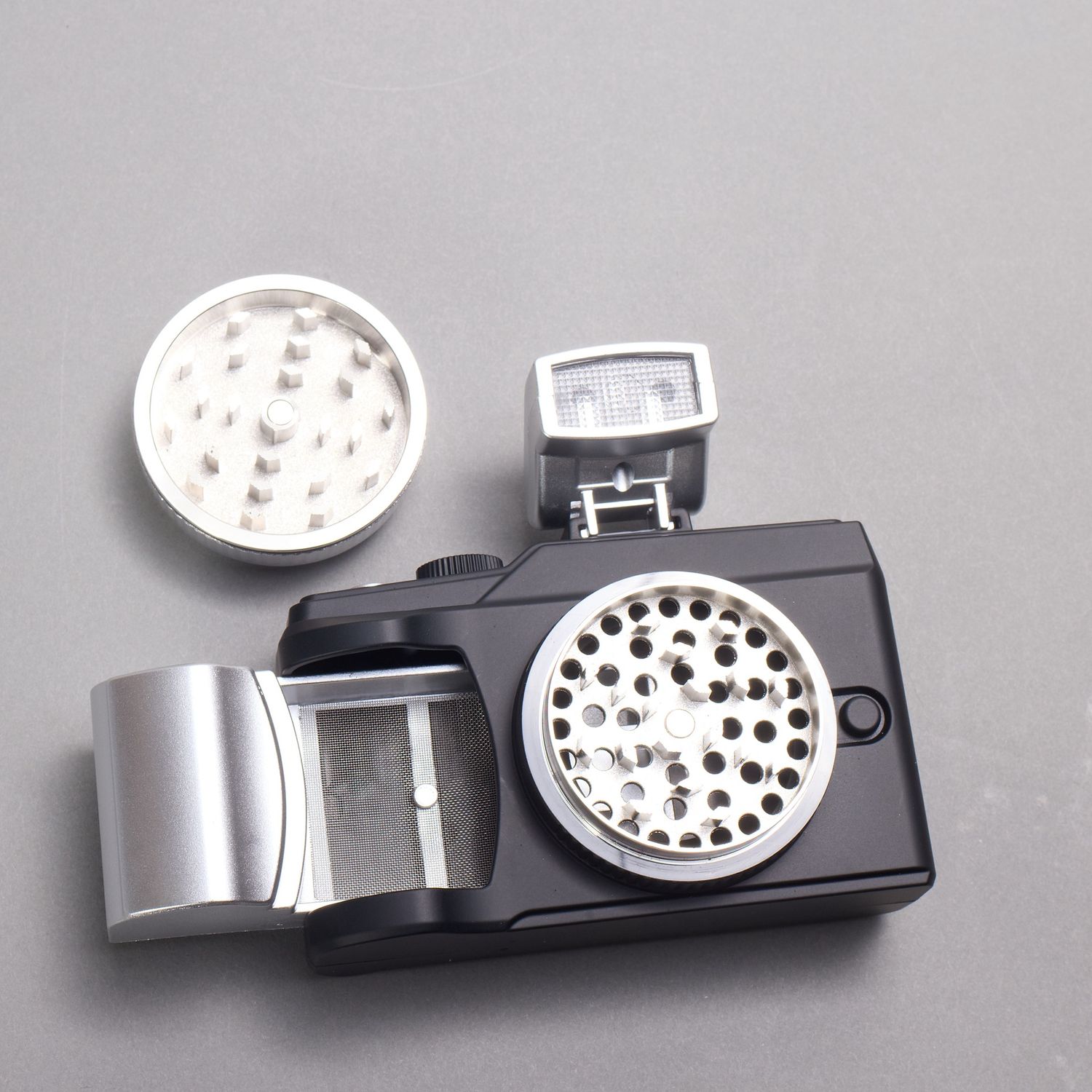 Camera Grinder (Online)