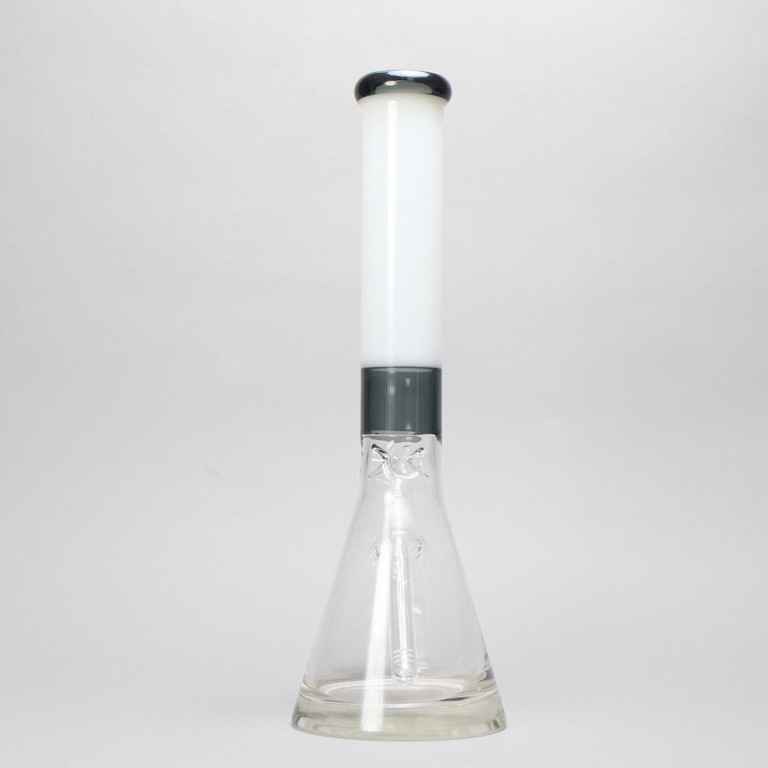 White Beaker Waterpipe (Online)