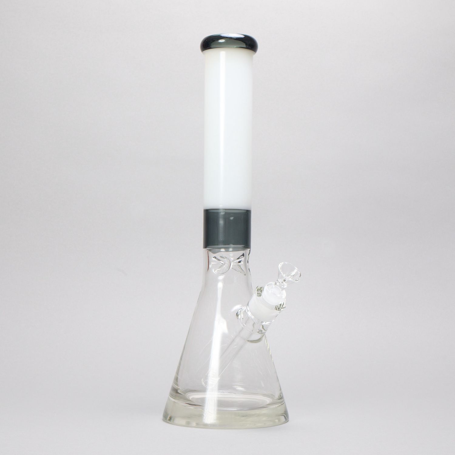 White Beaker Waterpipe (Online)