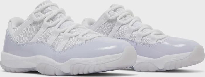 WMNS Jordan 11 Retro Low &quot;Pure Violet&quot;