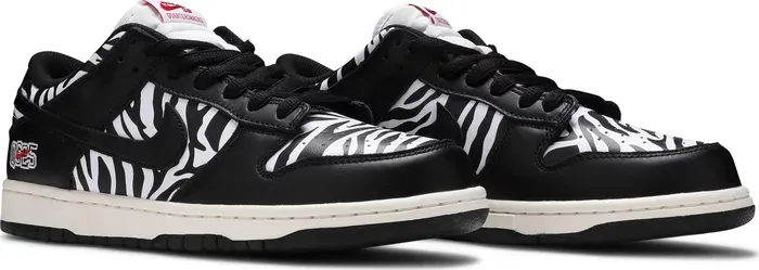 Quartersnacks x Nike Dunk Low SB "Little Debbie's Zebra Cakes"