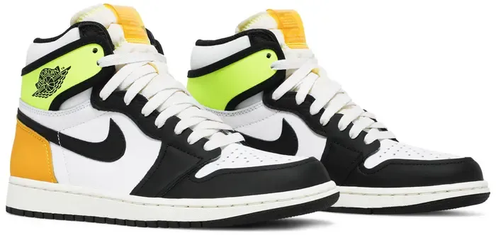 Air Jordan 1 Retro High "White Black Volt University Gold"