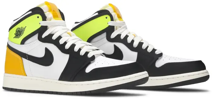 Air Jordan 1 Retro High GS "White Black Volt University Gold"