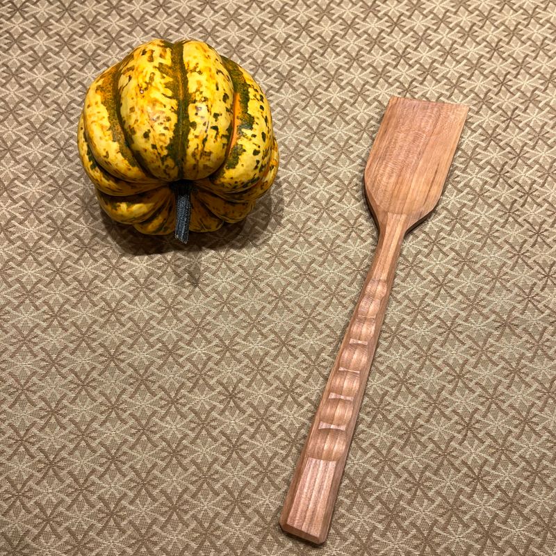 Cherry Spatula with textured handle