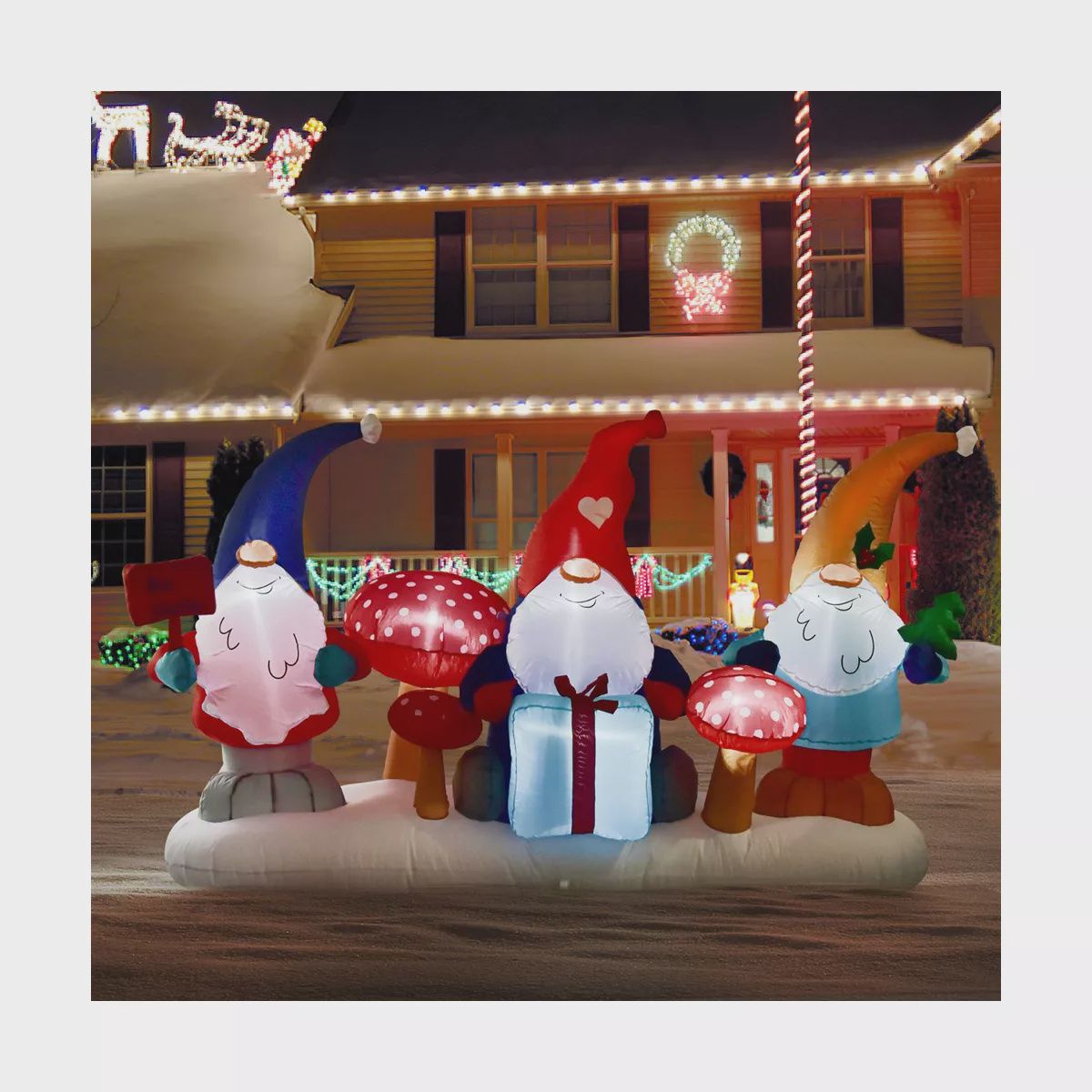 Nifti Nest Inflatable Christmas Decor - Gnomes Friends
