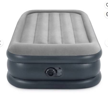 Intex Dura Beam Standard Deluxe Pillow Rest Raised Airbed w/ Pump
