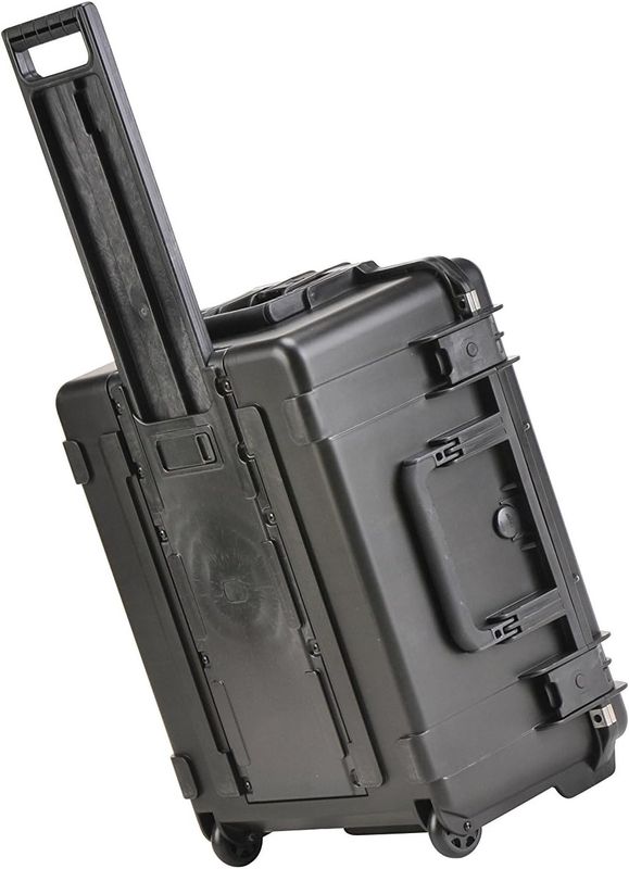 SKB Protective Case 3I-2217-10BE iSeries 22" x 17" x 10"- Empty, Black, does not have foam