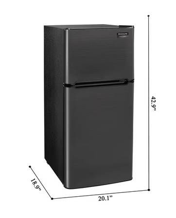 Frigidaire Gallery 4.5 cu. ft. Compact Fridge/Freezer Combo  SCRATCH AND DENT