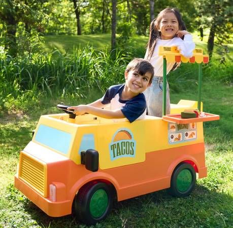 Taco Truck 12V Ride-On with Accessories