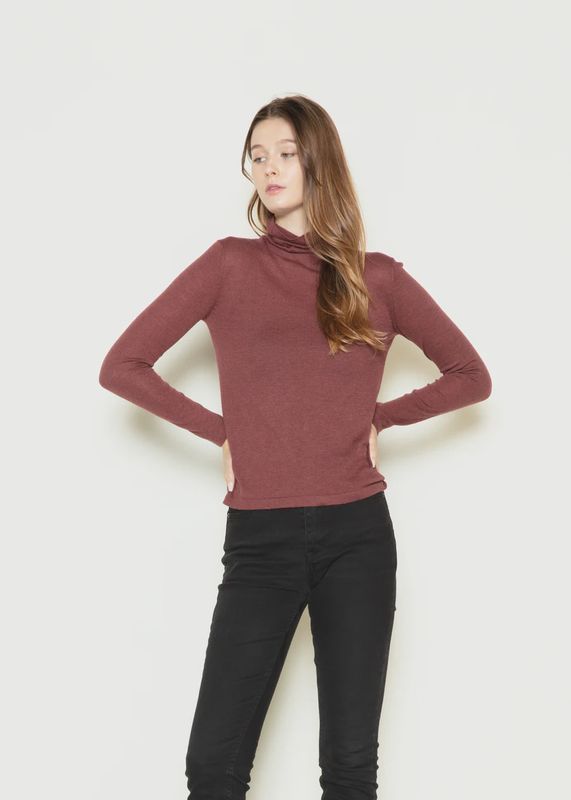 Lightweight Turtleneck Sweater