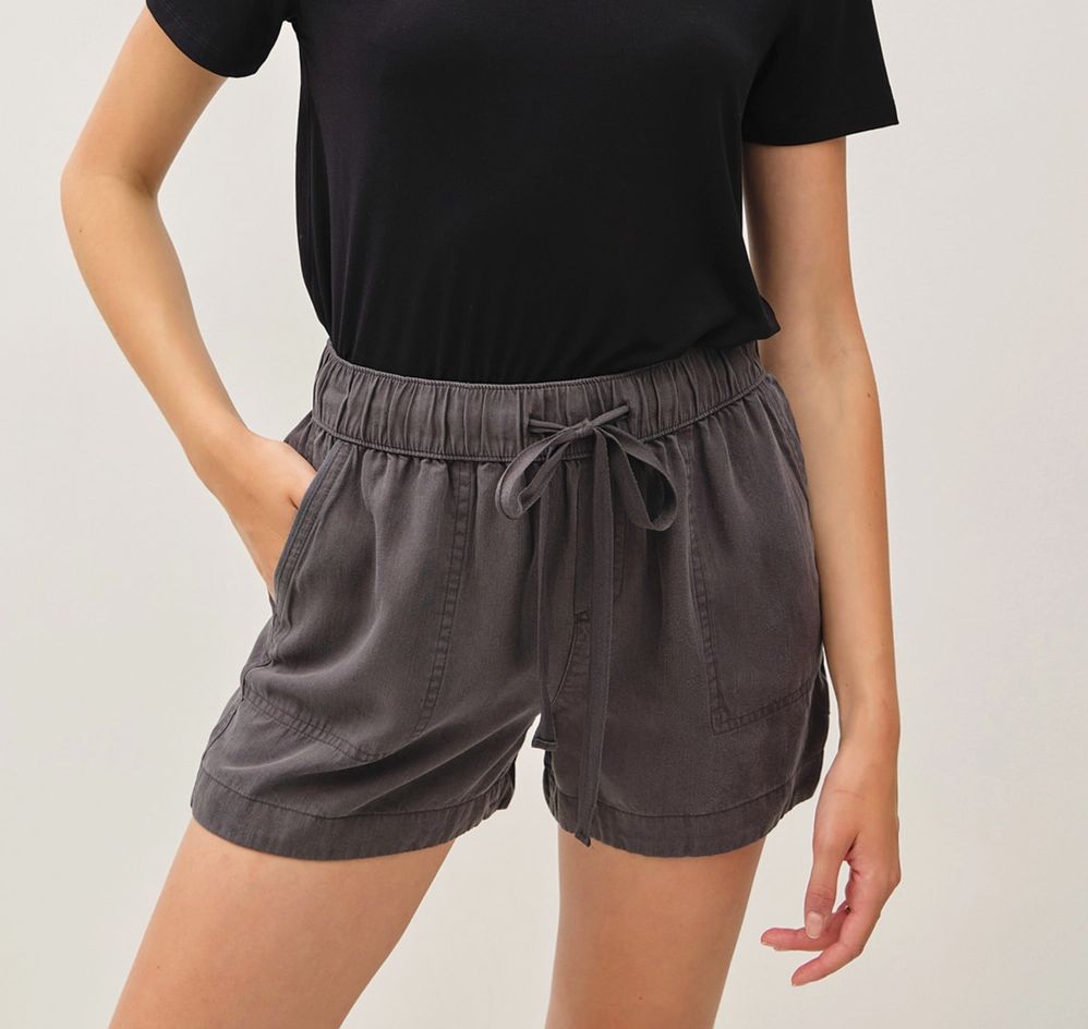 Tencel Drawstring Waist Shorts