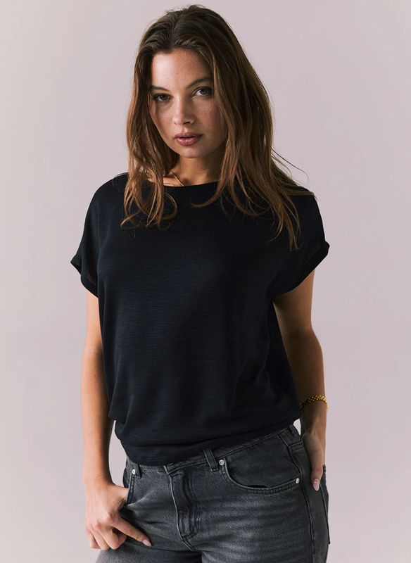Wylie Tee