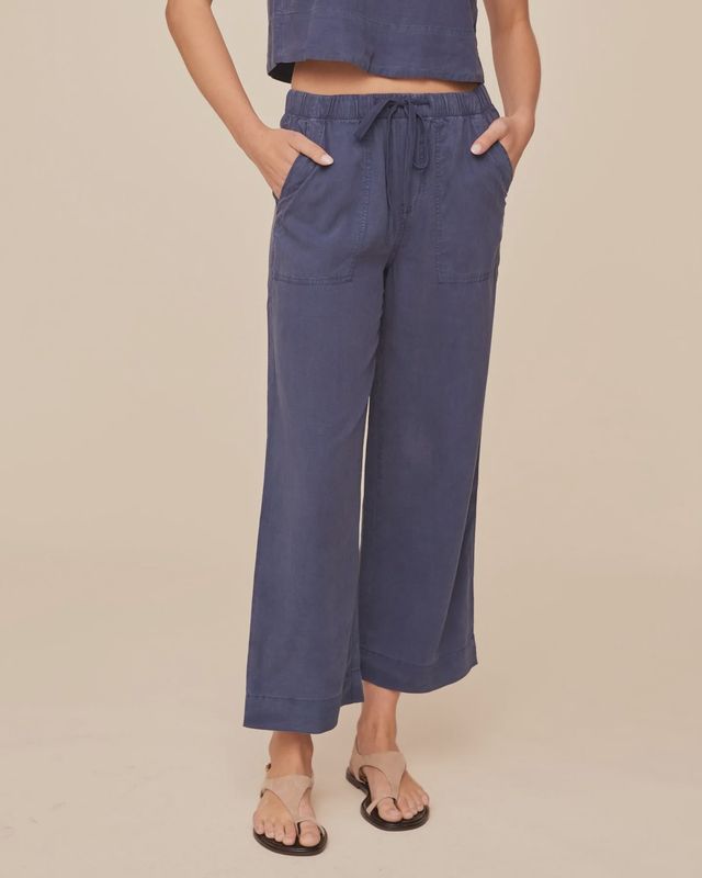 Easy Pocket Wide Leg Crop SS26