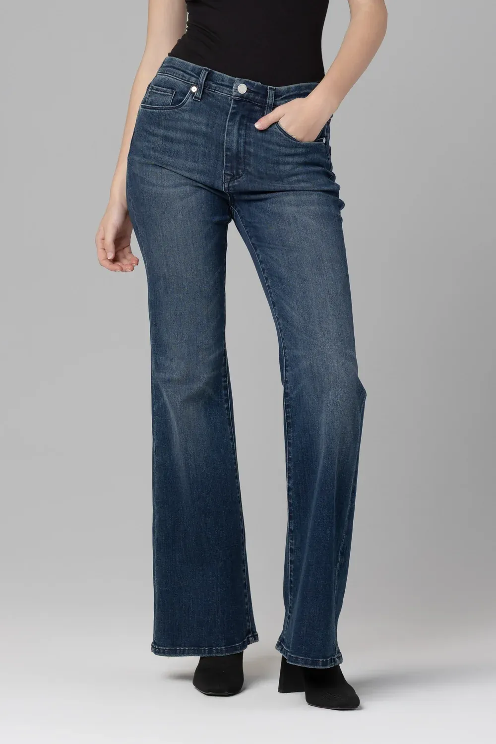 Off Duty Classic Bootcut Jean