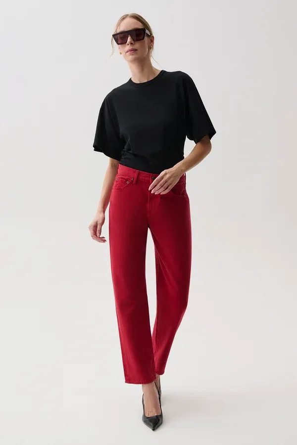 Lexi - Savvy Red