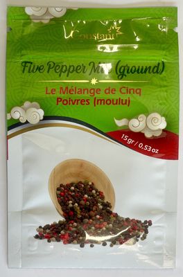 Le mélange de cinq poivres moulu