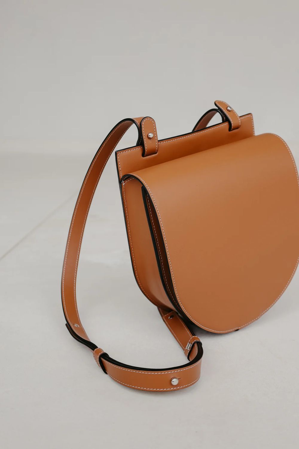 Single Saddle | Cognac Stitched