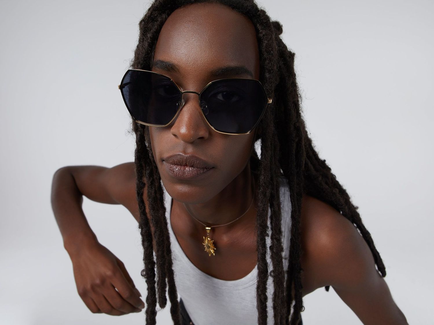 Belle Sunnie | Gold Black